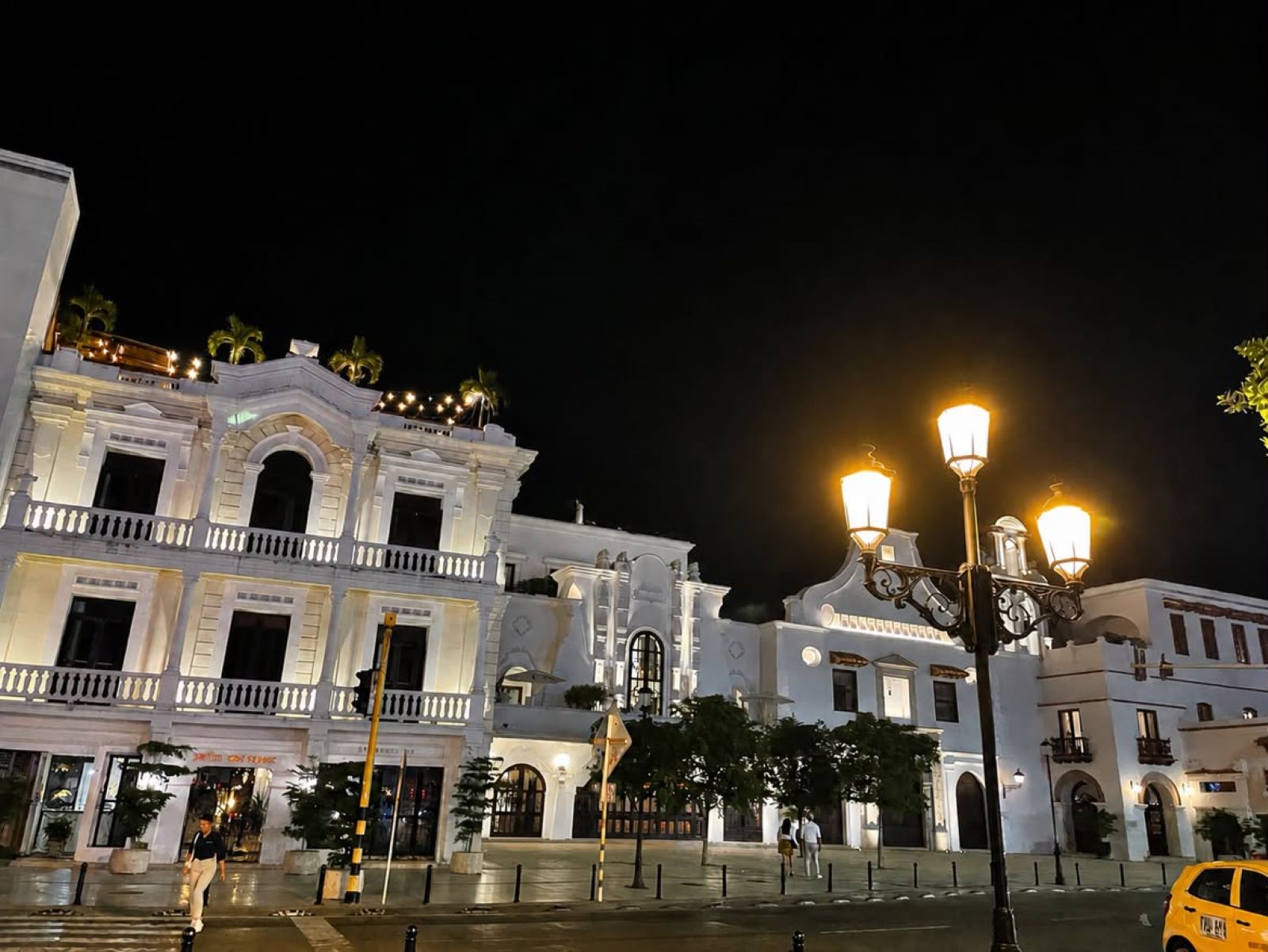 Exterior view of Four Seasons Hotel Cartagena, showcasing its colonial architecture