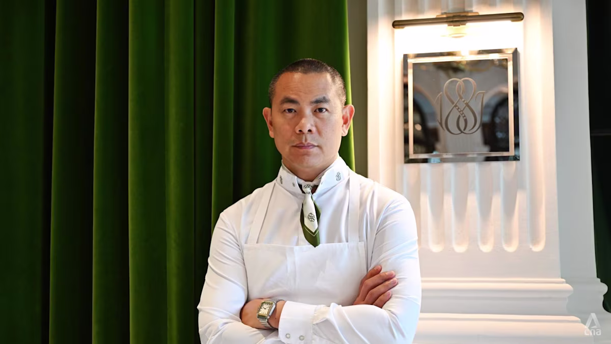 Premiers instants au 1887 by Andre Chiang, nouvellement inauguré au Raffles Hotel - CNA Luxury