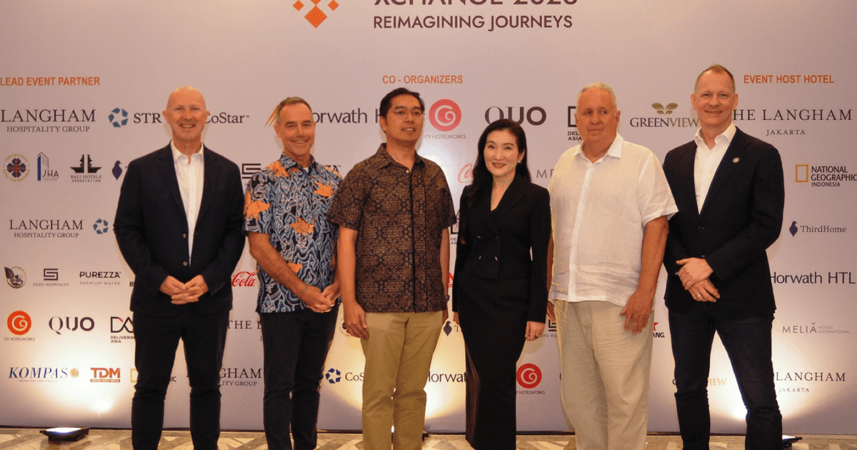Panelists discussing the Indonesian luxury hotel market at the ITX 2026 conference
